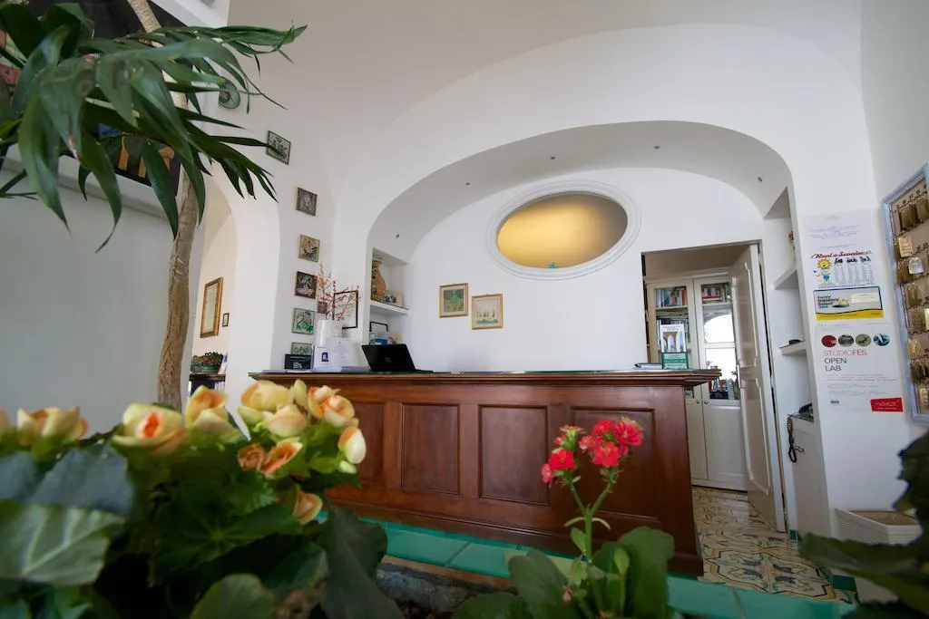 Lobby, Marina Riviera, Naples