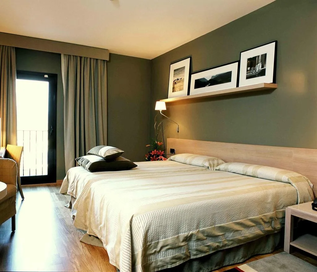 Room, Parador de la Seu d'Urgell, Costa Brava