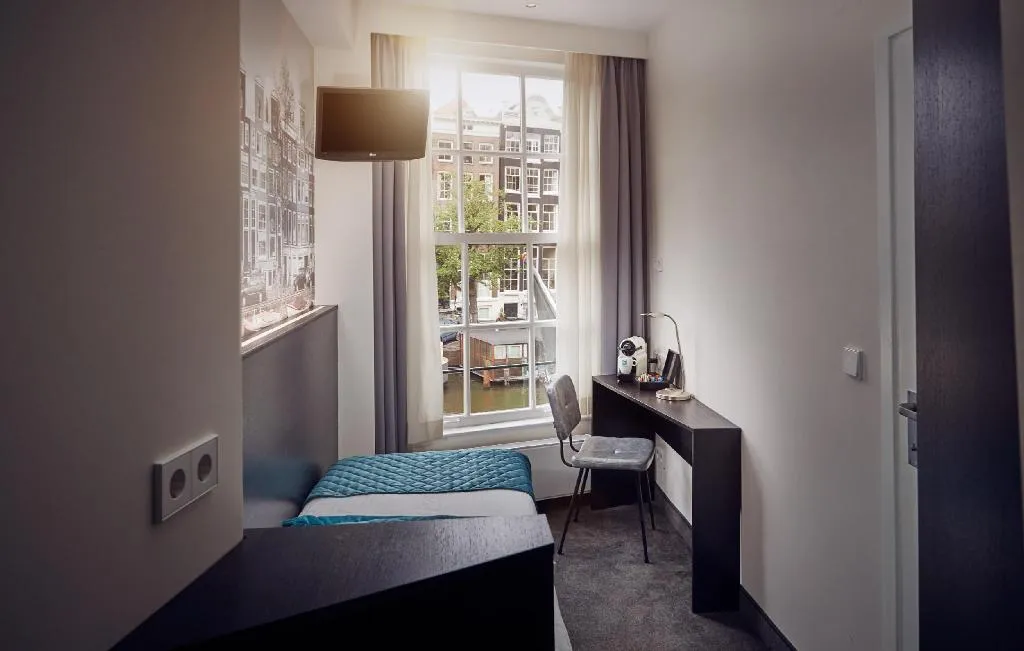 Room, Singel, Amsterdam