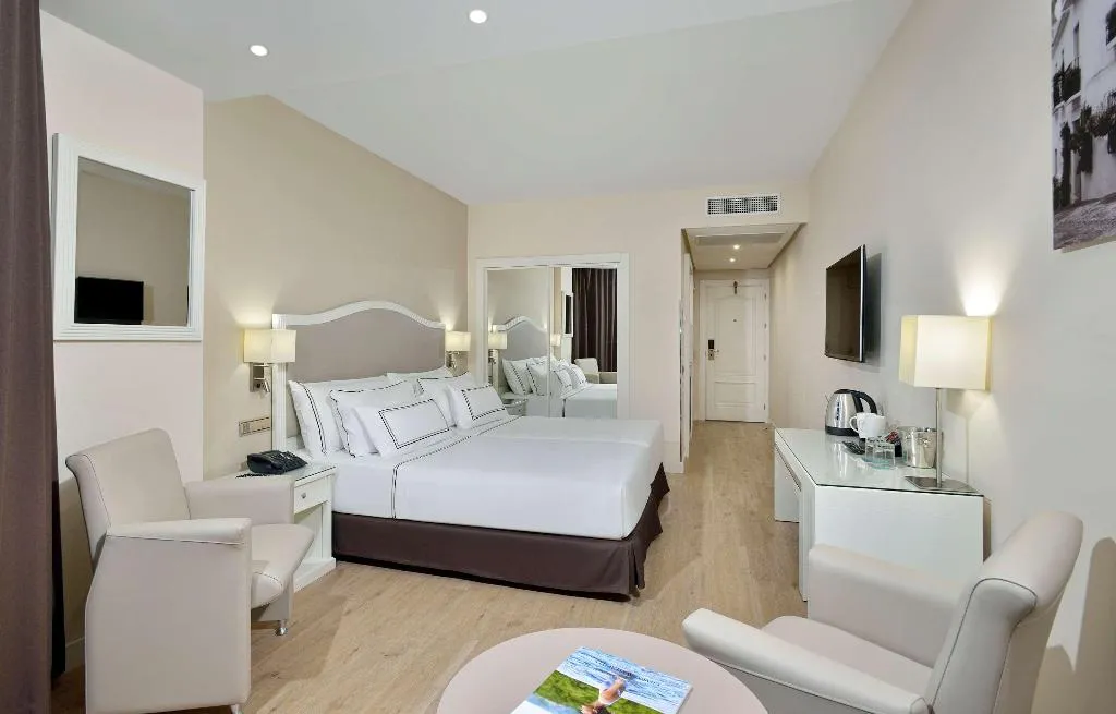 Double or Twin DELUXE SEA VIEW Room, Melia Costa del Sol, Costa Del Sol
