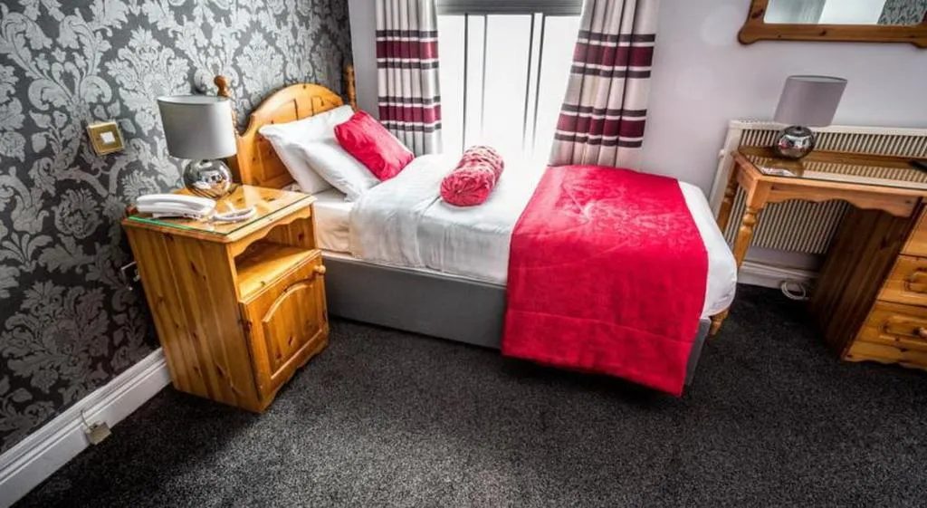 SINGLE STANDARD Room, The Kildare Street, Dublin