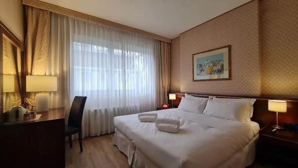 FAMILY ROOM STANDARD Room, Garden Hotel Michelangelo, Venice