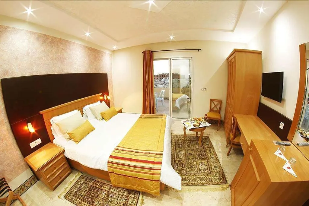Room, Julius Hotel, Tunisia