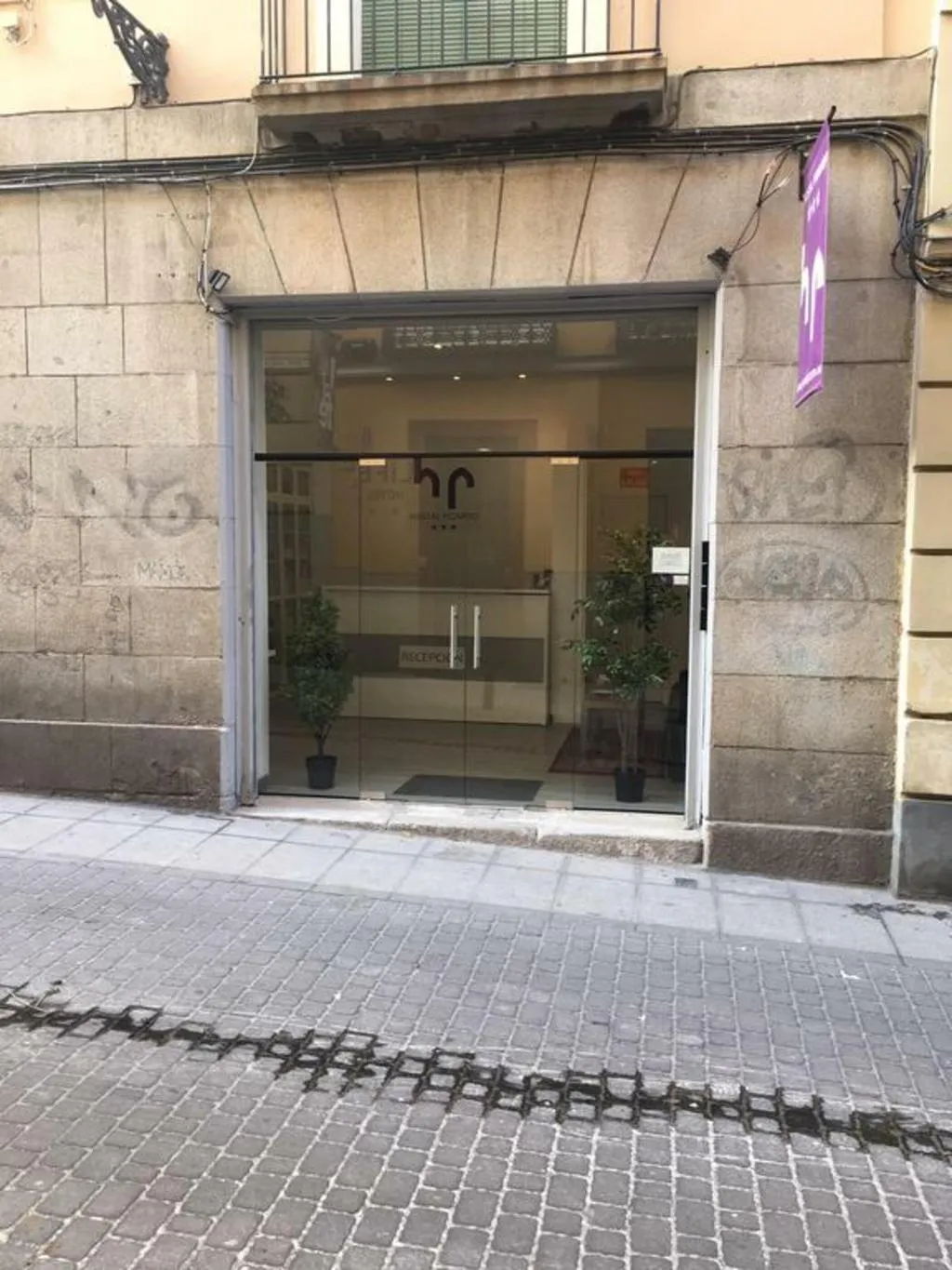 General view, Hostal Pizarro, Madrid