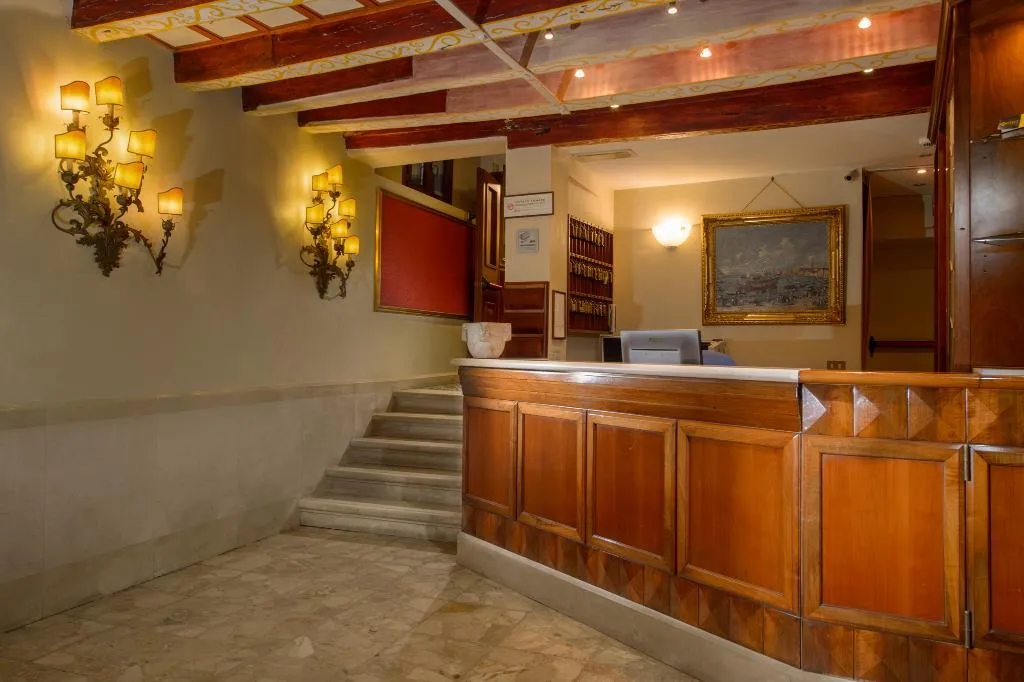 Lobby, Centauro, Venice