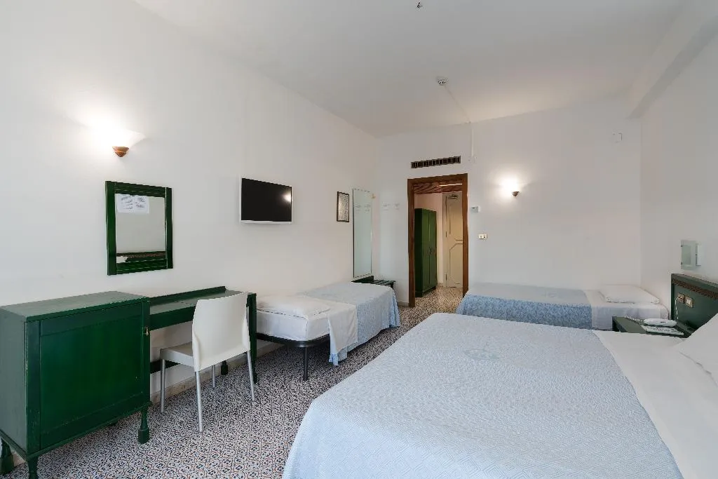QUADRUPLE STANDARD Room, Saracen Sands Hotel & Congress Centre, Palermo