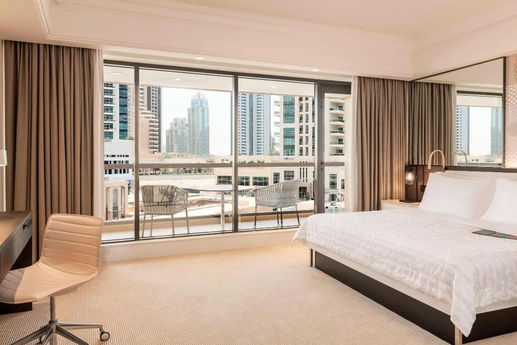 SUITE SMOKING Room, Le Royal Meridien Beach Resort and Spa, Dubai