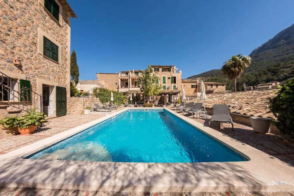Sports and Entertainment, D'Es Puig, Majorca