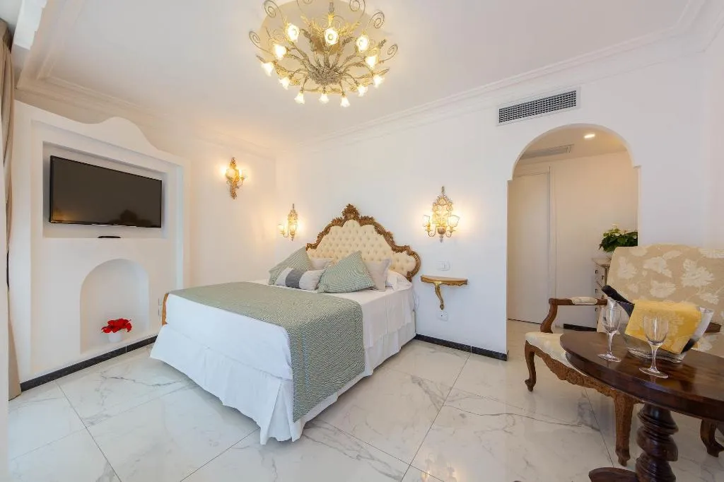 Room, Villa Amore, Naples