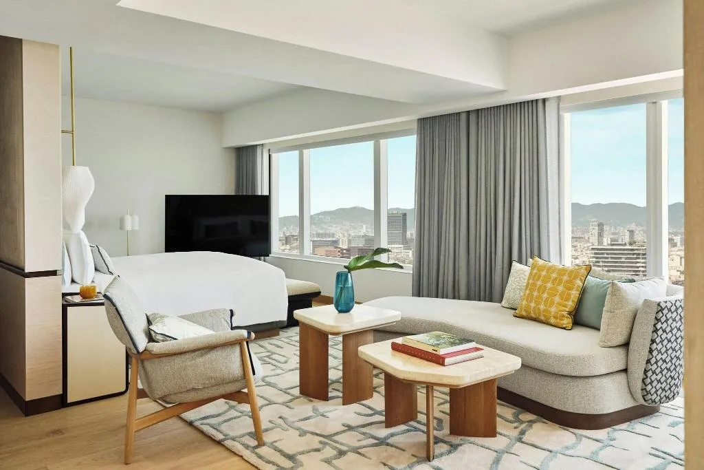 SUITE CLUB Room, Hotel Arts, Barcelona