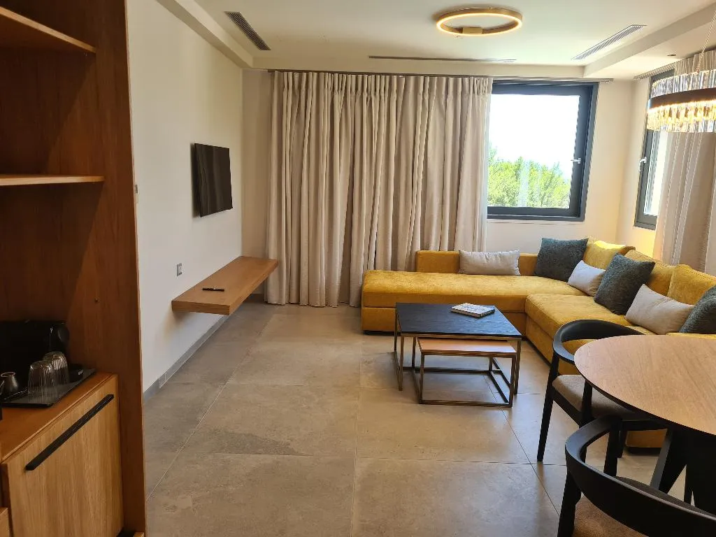 SUITE GRAND Room, Celestial All Suites, Kefallinia