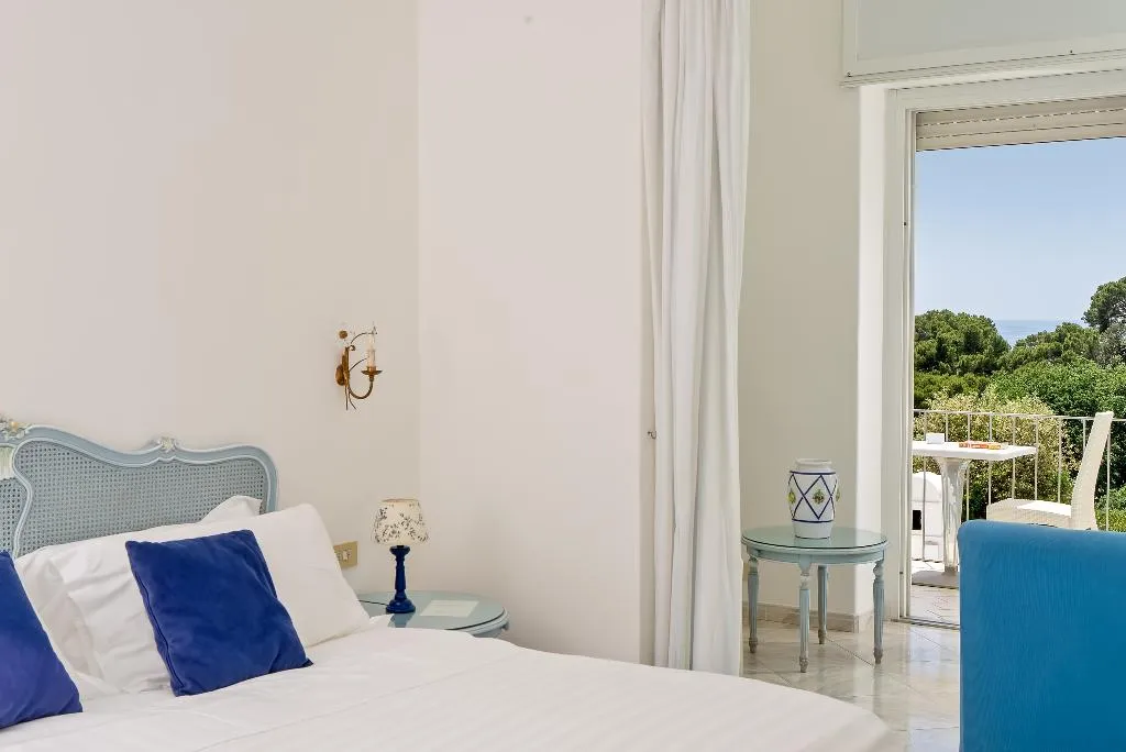 Room, La Floridiana, Naples