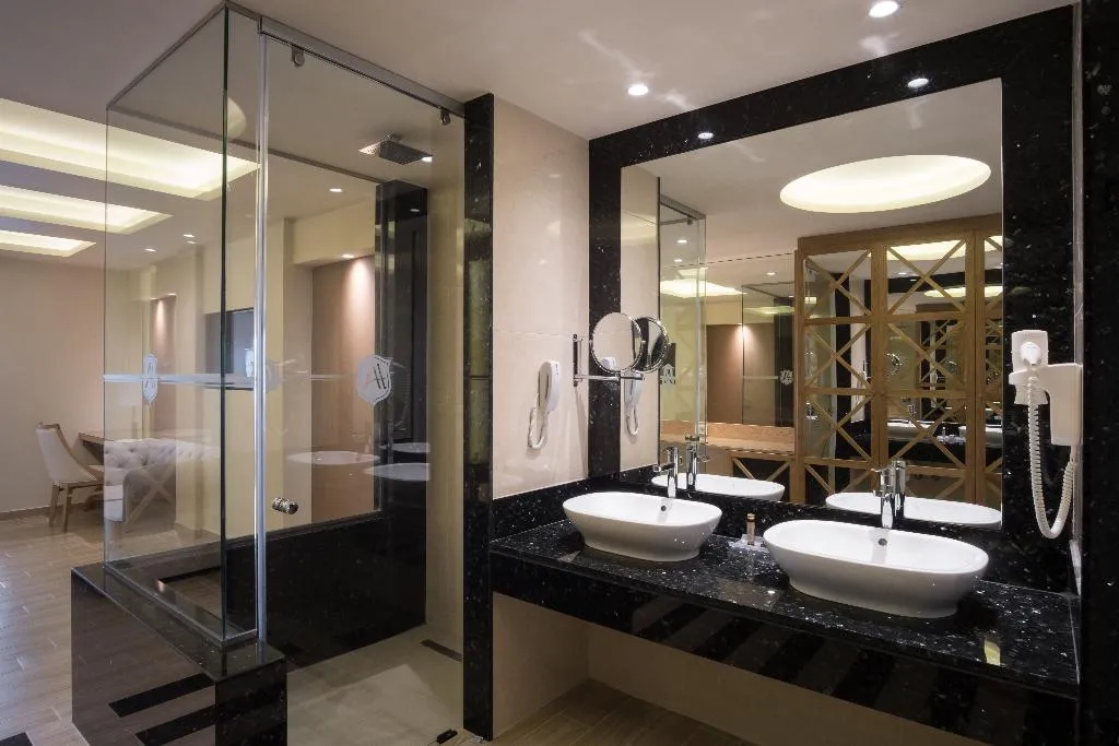 SUITE SEA VIEW WITH PRIVATE POOL Room, Avalon Palace Hotel by GHH, Zante