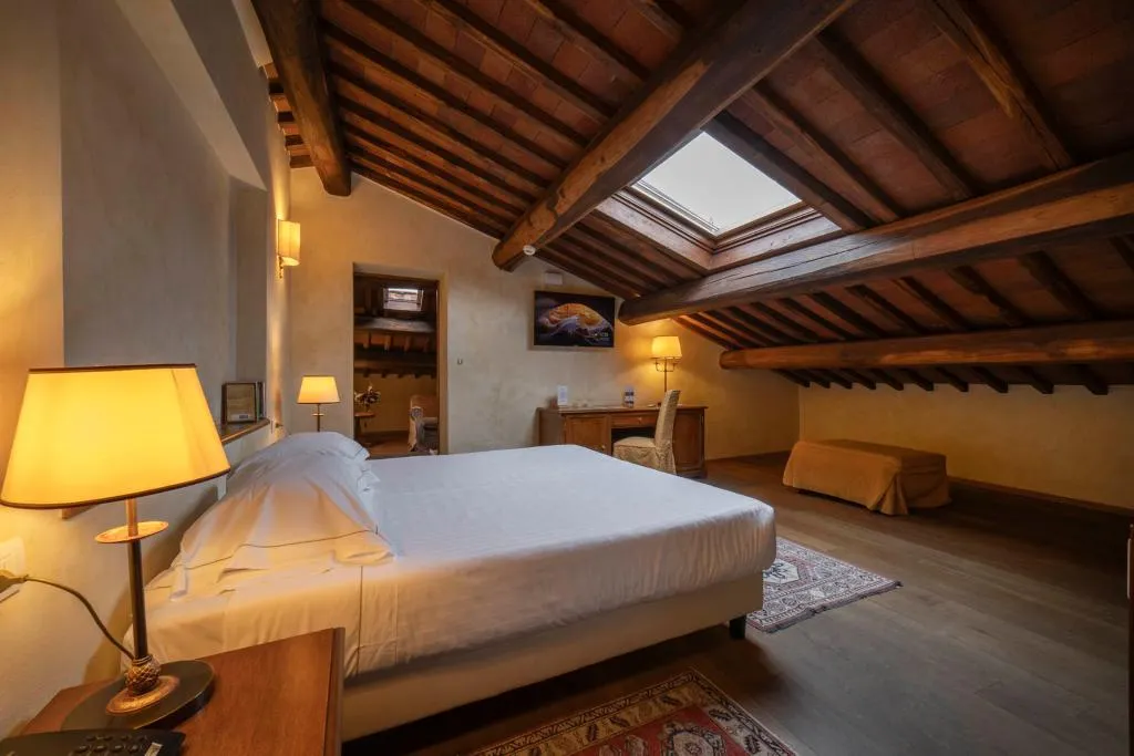JUNIOR SUITE STANDARD Room, Palazzo San Niccolo, Florence