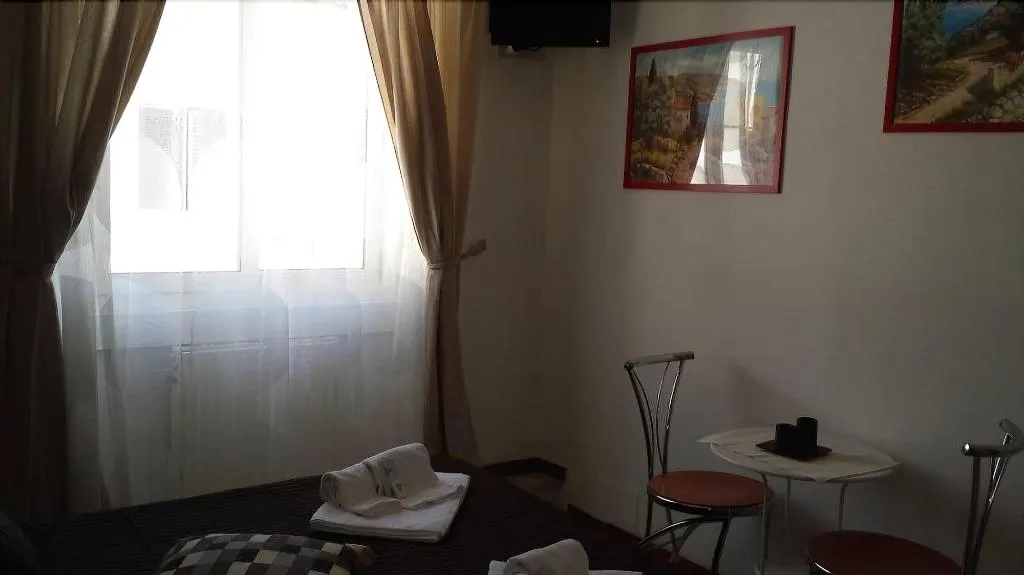 Room, B&B Galleria Frascati, Rome