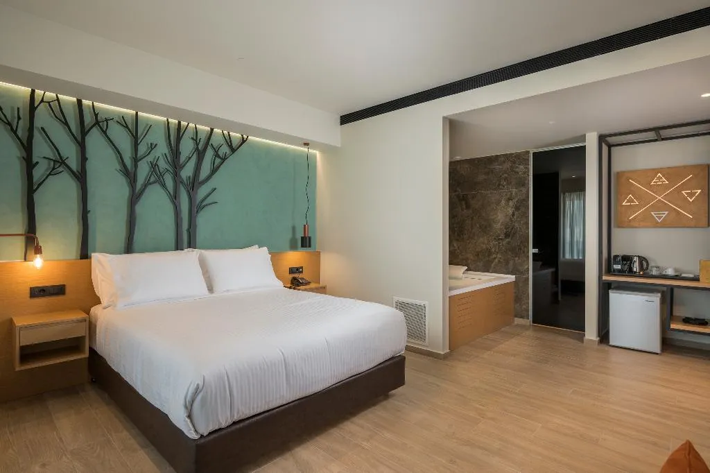 JUNIOR SUITE CITY VIEW Room, Hyperion City Hotel, Crete