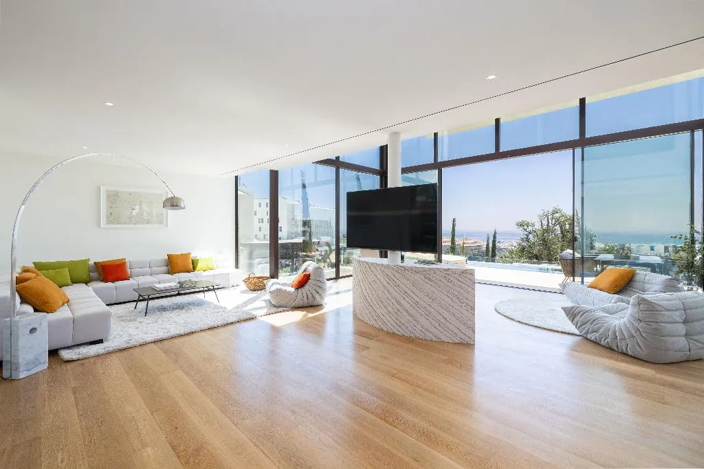 VILLA FOUR BEDROOMS WITH MORE THAN THREE BATHROOMS Room, Leiro Residences - Preferred Hotels & Resorts, Costa Del Sol