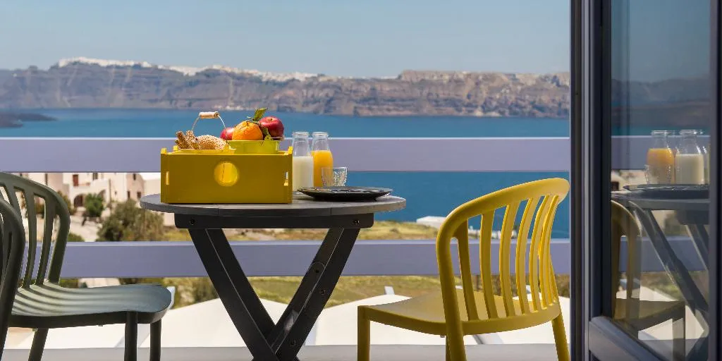 JUNIOR SUITE STANDARD Room, Earino Suites and Villas, Santorini