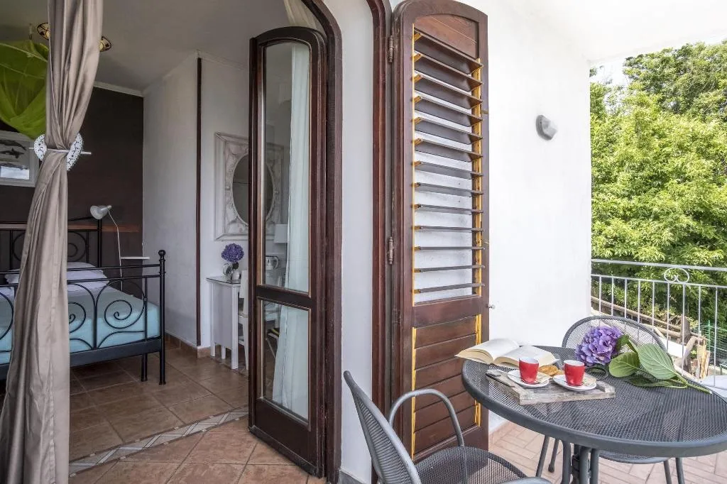 Room, Bed & Breakfast Villa Monica, Naples