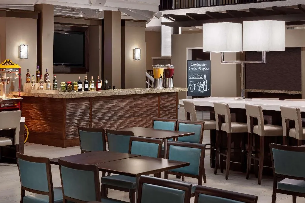 Bar, Embassy Suites by Hilton Orlando LBV Resort, Orlando