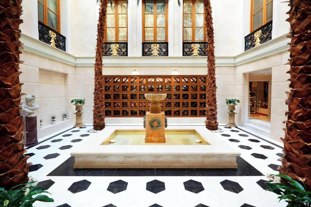 Sports and Entertainment, Grande Bretagne, A Luxury Collection Hotel, Athens