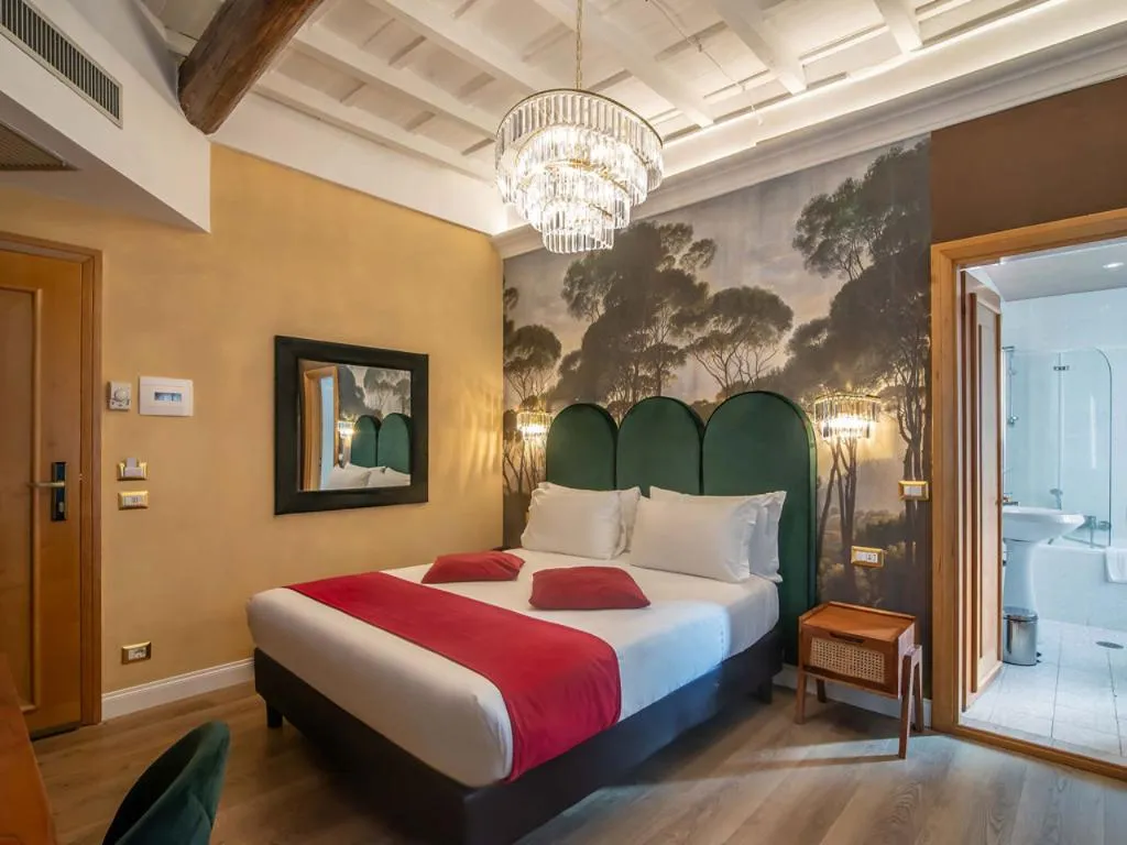 DOUBLE STANDARD Room, Tritone, Rome
