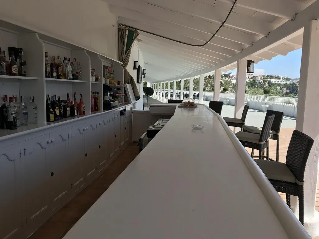 Bar, Osprey Menorca, Menorca