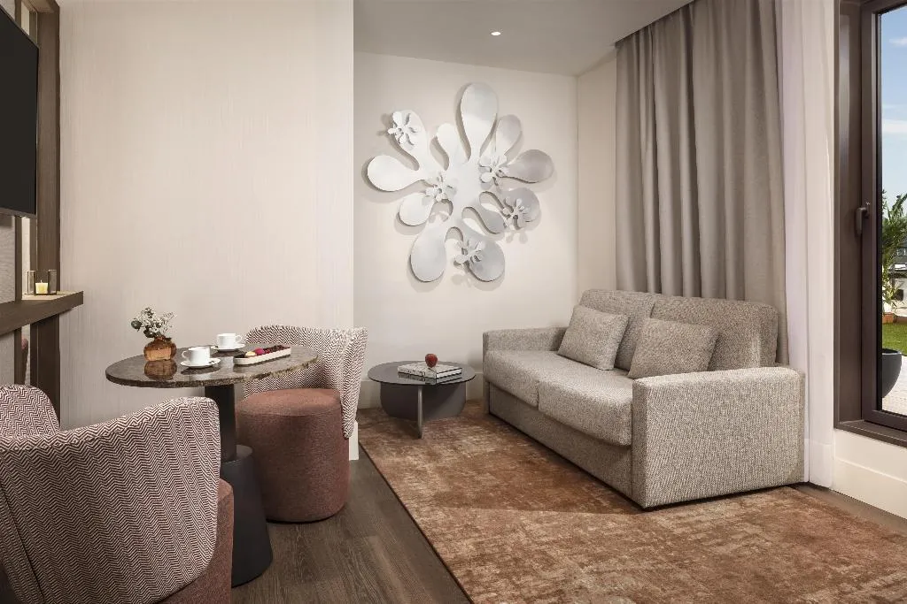 Room, NH Collection Barcelona Gran Hotel Calderón, Barcelona