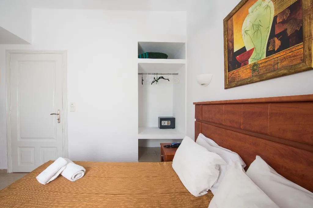 SINGLE STANDARD Room, Giannoulaki Hotel, Mykonos