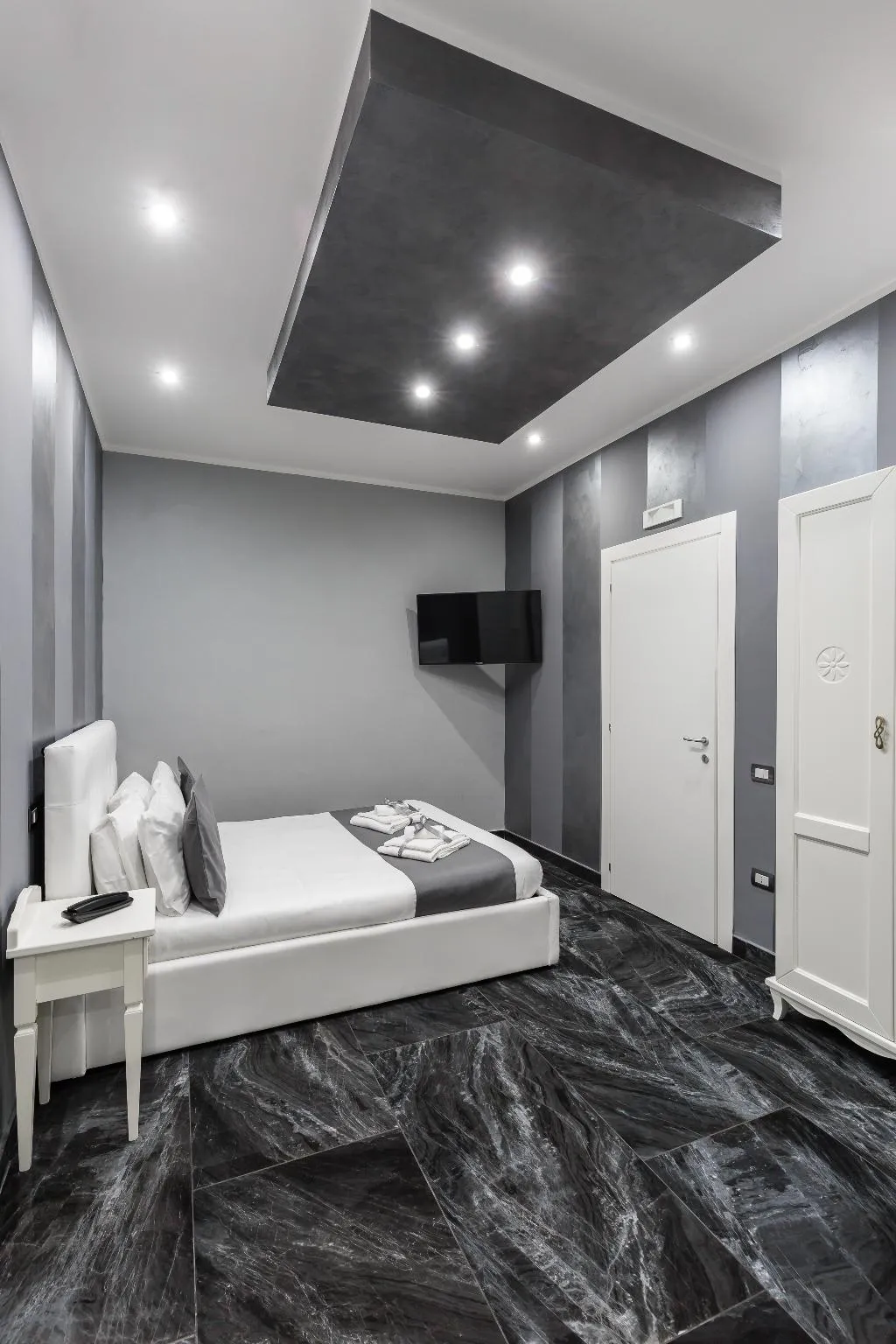 Room, Hotel Palace Napoli, Naples