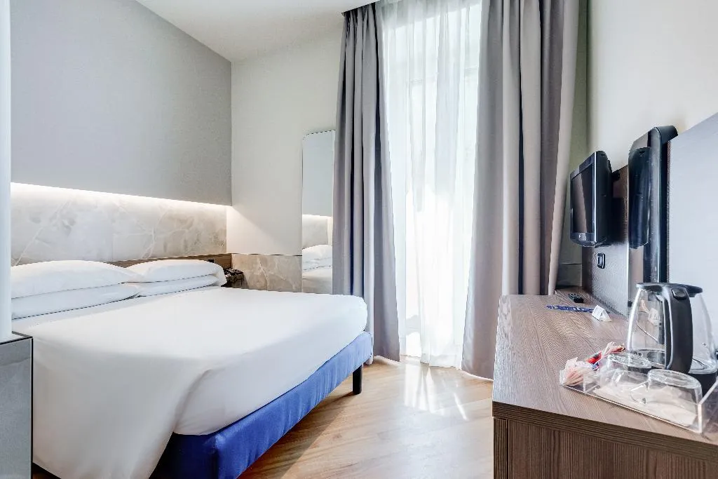 SINGLE STANDARD Room, Best Western Plus Hotel Plaza, Naples
