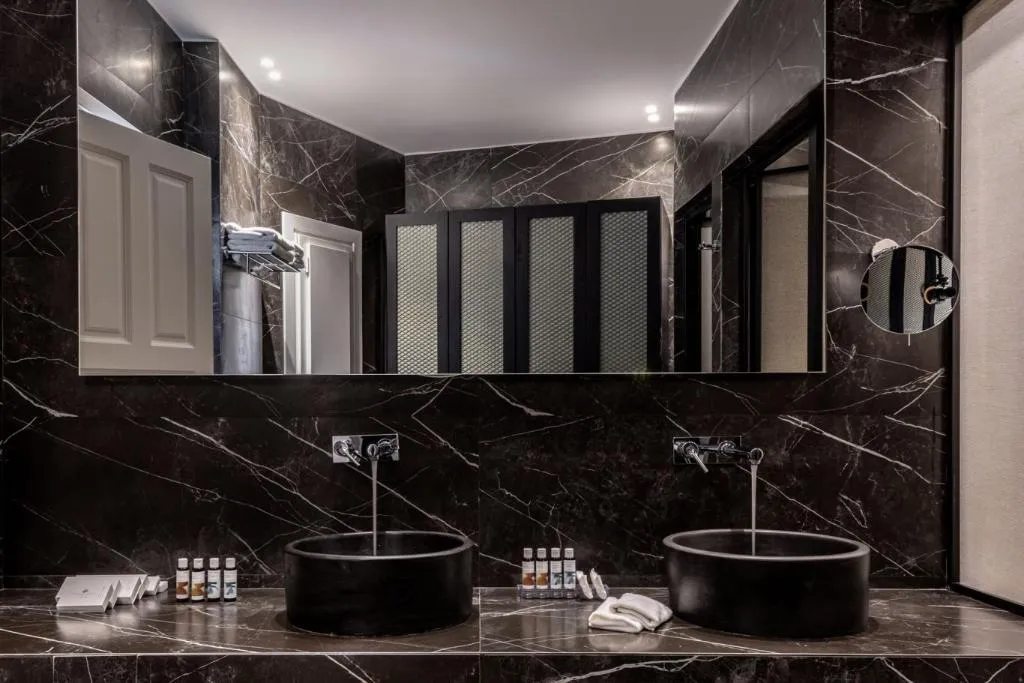 SUITE WITH JACUZZI Room, Petinos Beach, Mykonos