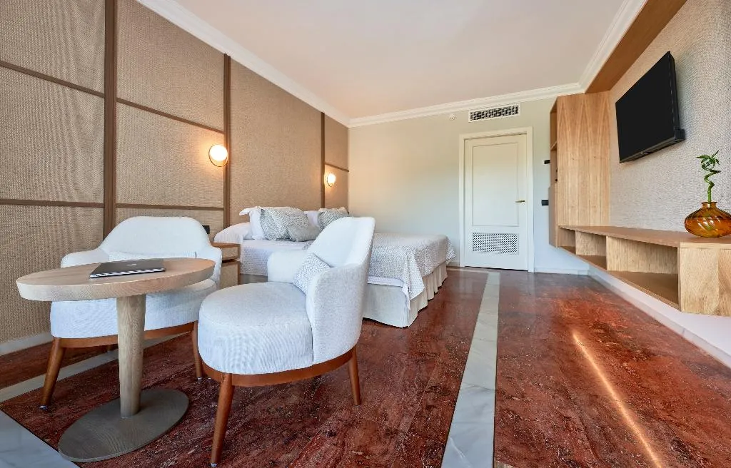 Double or Twin WITH BALCONY Room, Serrano Palace, Majorca