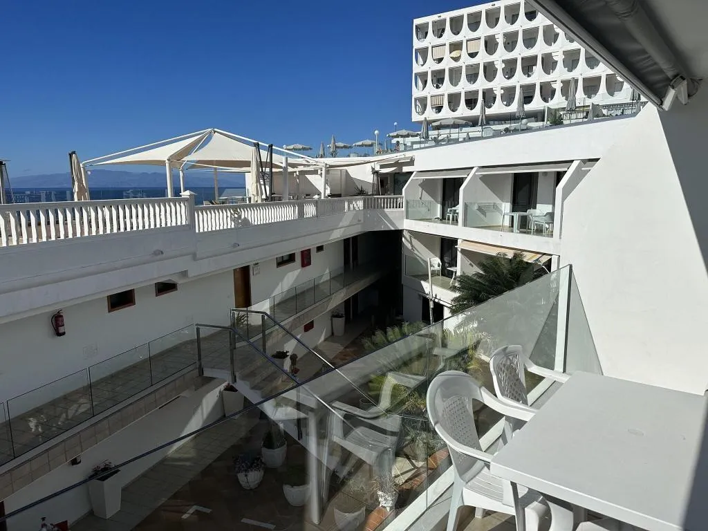 Room, Pearly Grey Ocean Club Apartments & Suites, Tenerife
