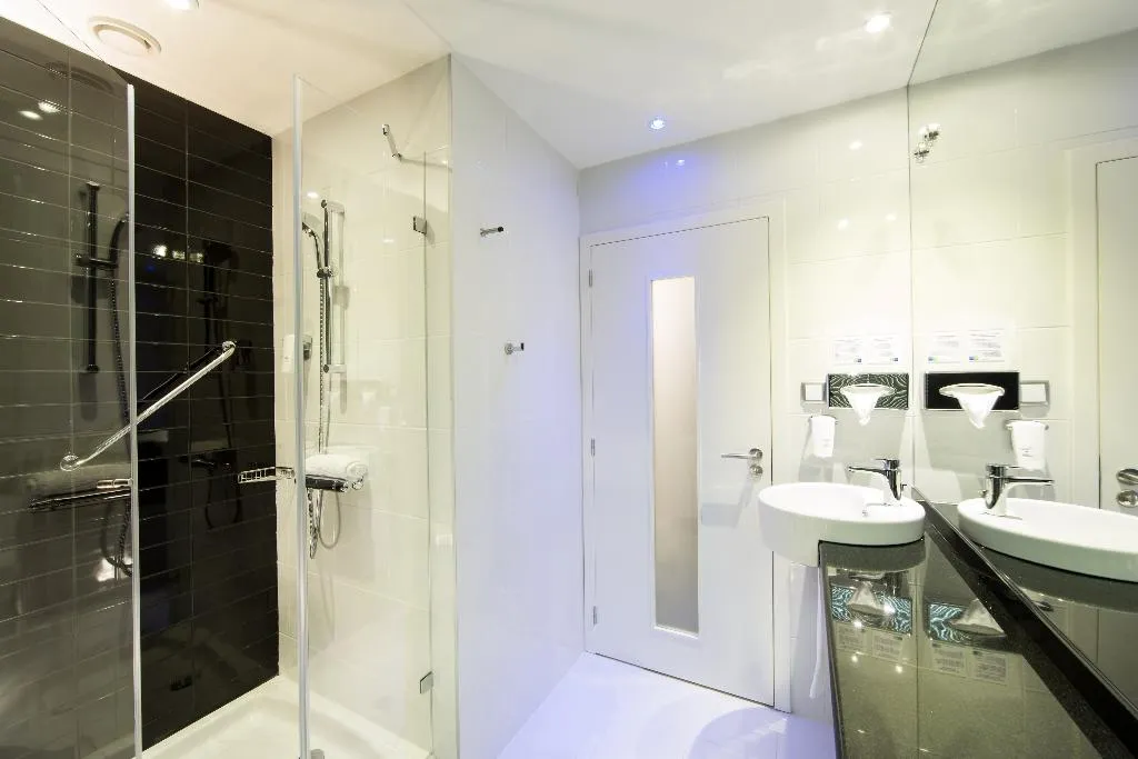SINGLE STANDARD Room, Holiday Inn Express Av.Liberdade, Lisbon