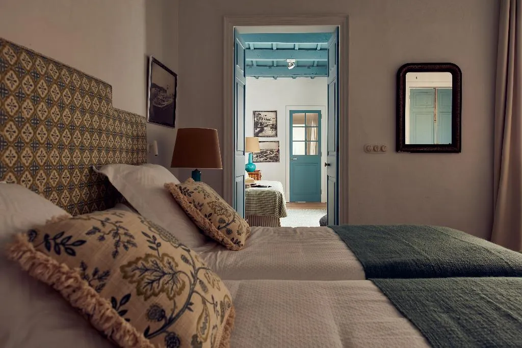 DOUBLE SUPERIOR TWO DOUBLE BEDS Room, Cristine Bedfor, Menorca