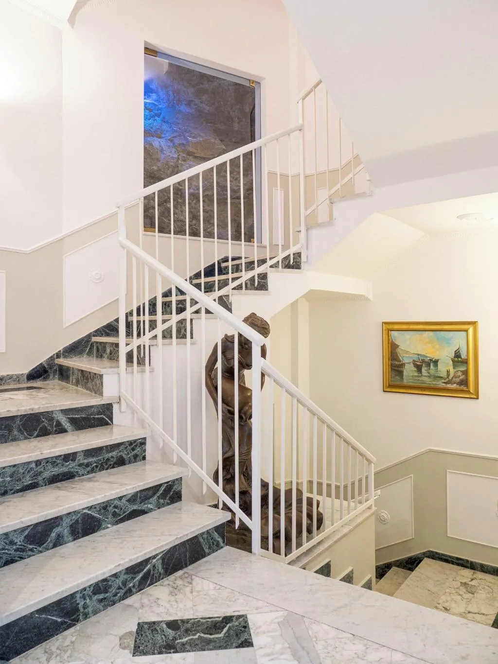Lobby, Hotel Cristina, Naples