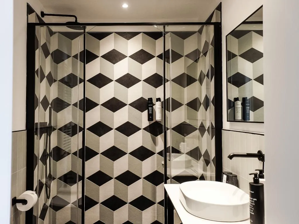 DOUBLE STANDARD Room, Luise, Milan
