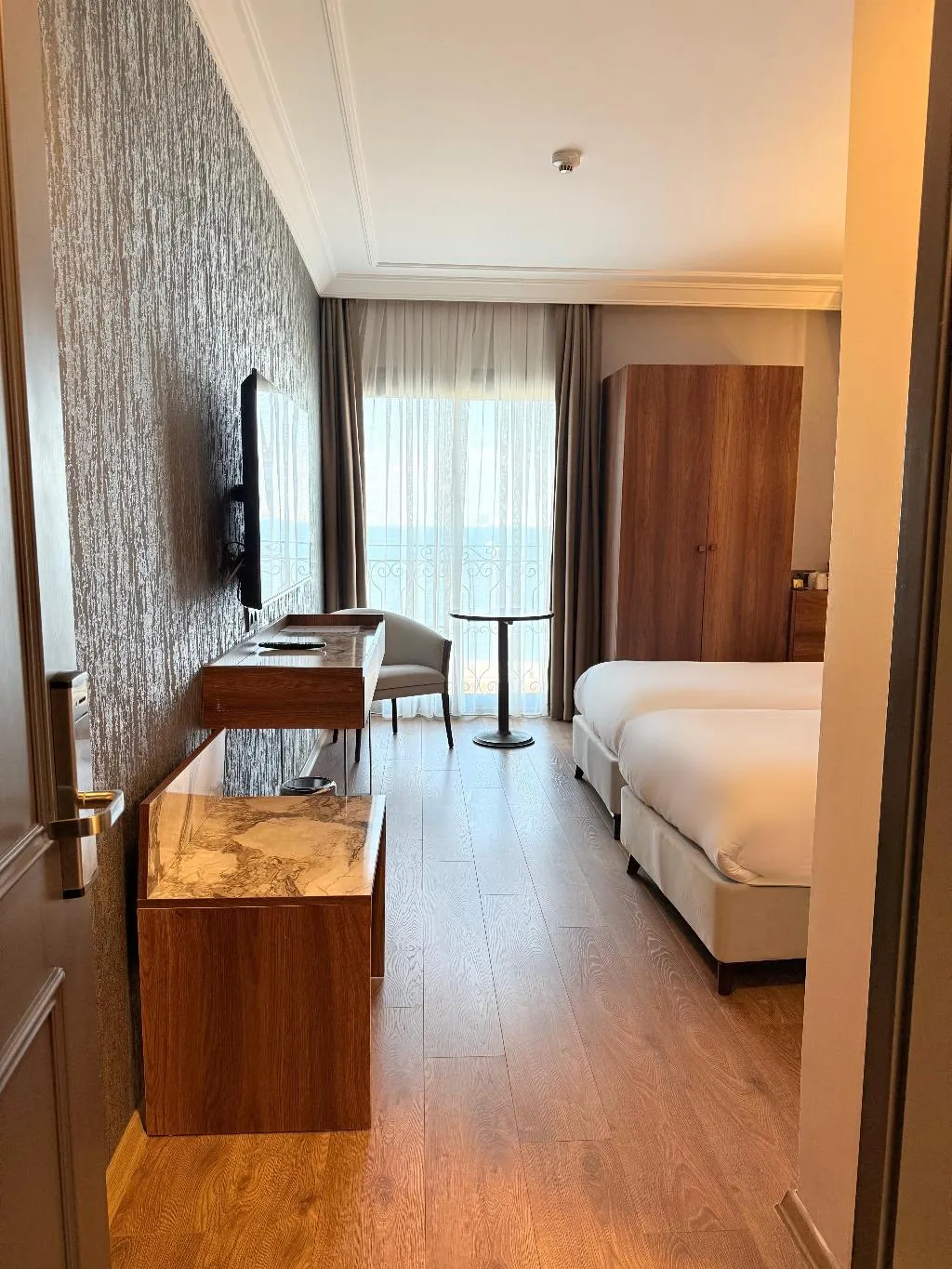 TWIN DELUXE TWO BEDS Room, The Yali Konak Hotel Izmir, Izmir