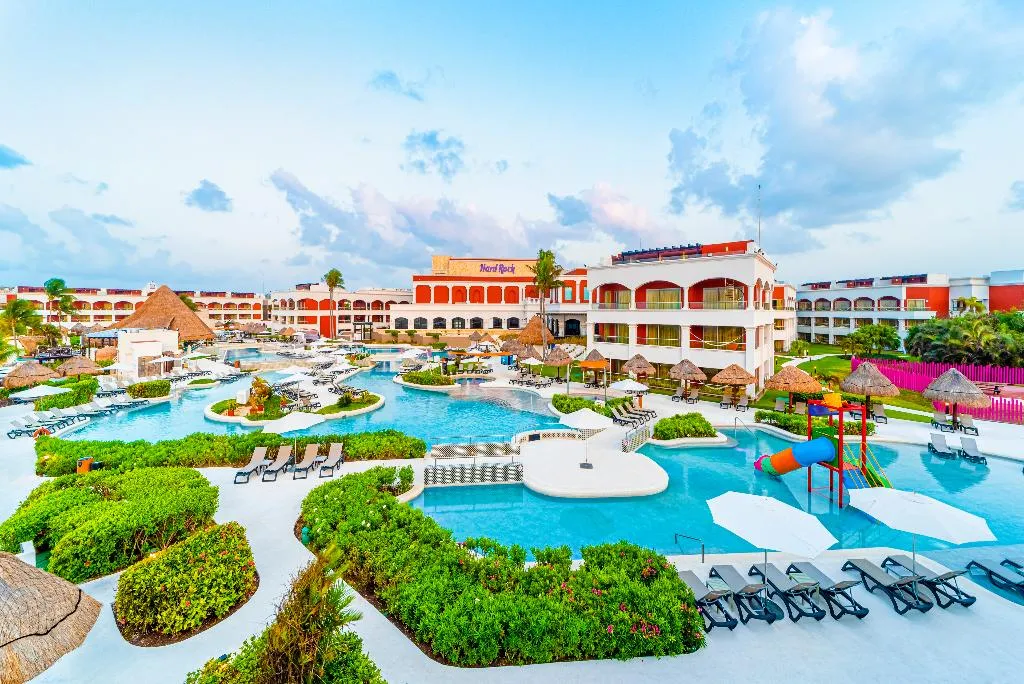 Pool, Hard Rock Hotel Riviera Maya All Inclusive, Cancun Area
