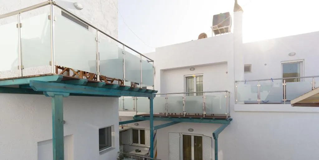 General view, Socrates Apartments & Restaurant, Crete