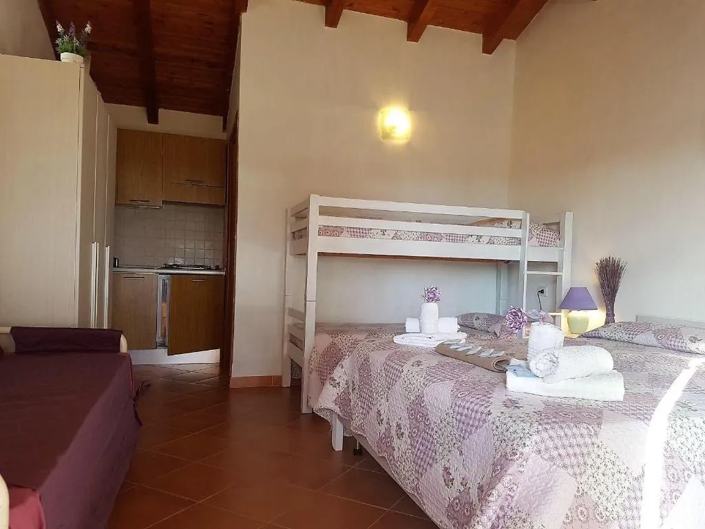 Room, B&B Su Donnigheddu, Olbia