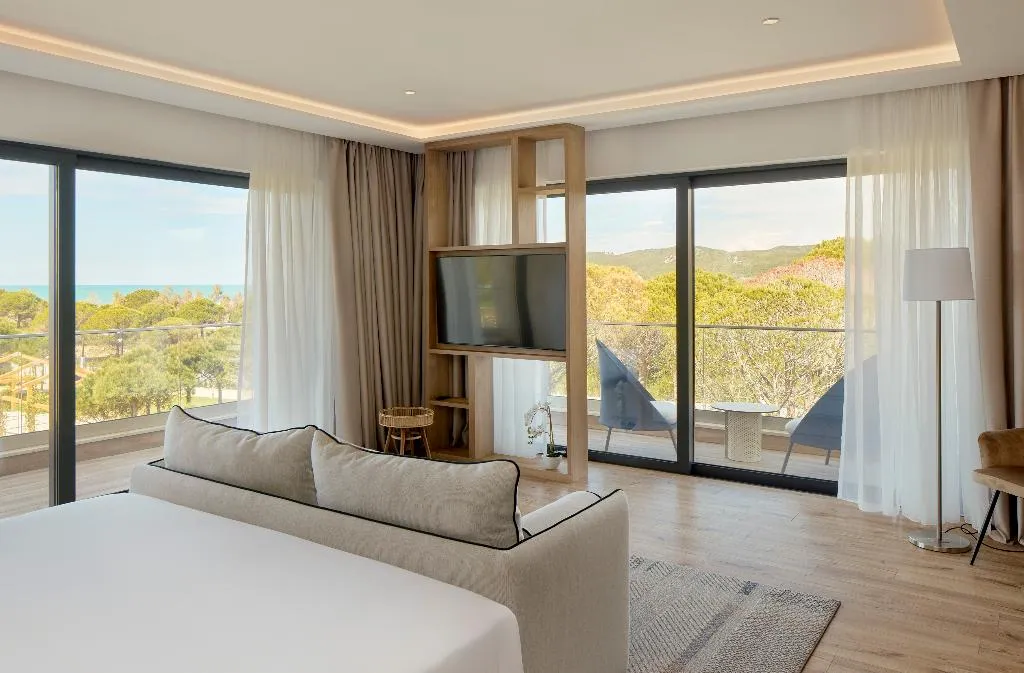 JUNIOR SUITE STANDARD Room, Melia Durres Albania, Durres