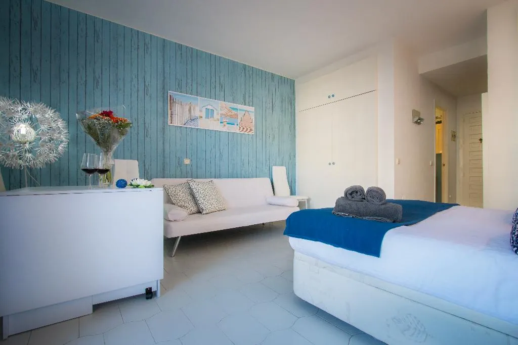STUDIO STANDARD Room, Holidays2Benal Beach, Costa Del Sol