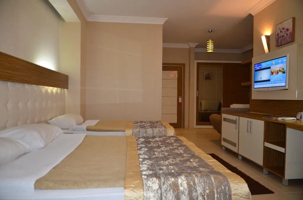 FAMILY ROOM STANDARD Room, Grand Zaman Garden Hotel, Antalya