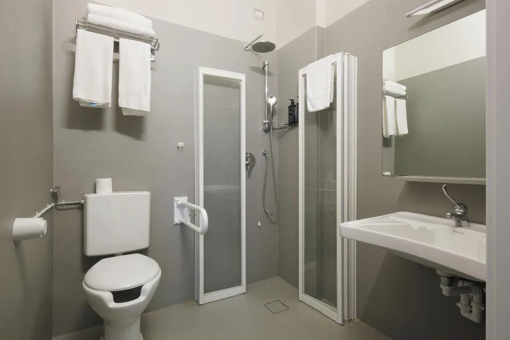 SINGLE CLASSIC Room, Hotel 22 Marzo, Milan