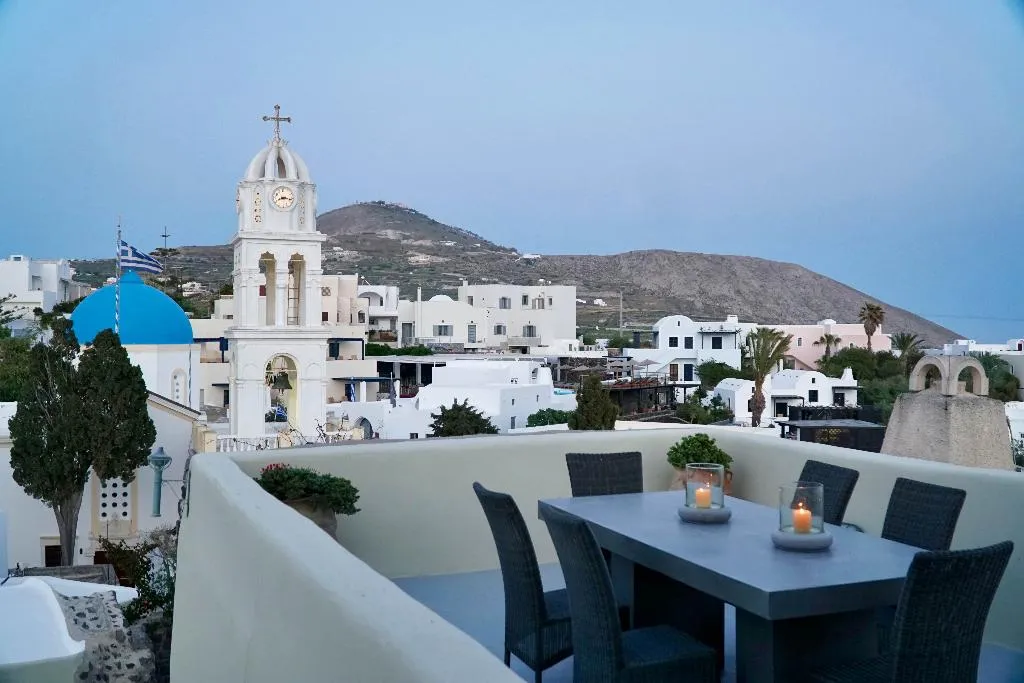 VILLA THREE BEDROOMS WITH PRIVATE POOL Room, Santorini Heritage Villas & Mansions, Santorini