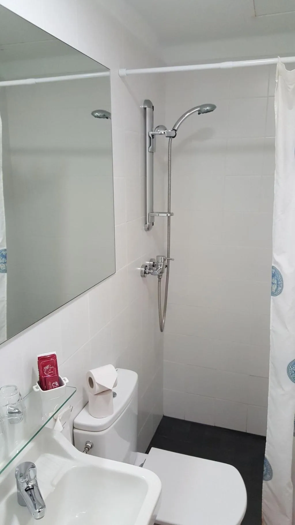 SINGLE STANDARD Room, Hostal Residencia Catalina, Costa Brava