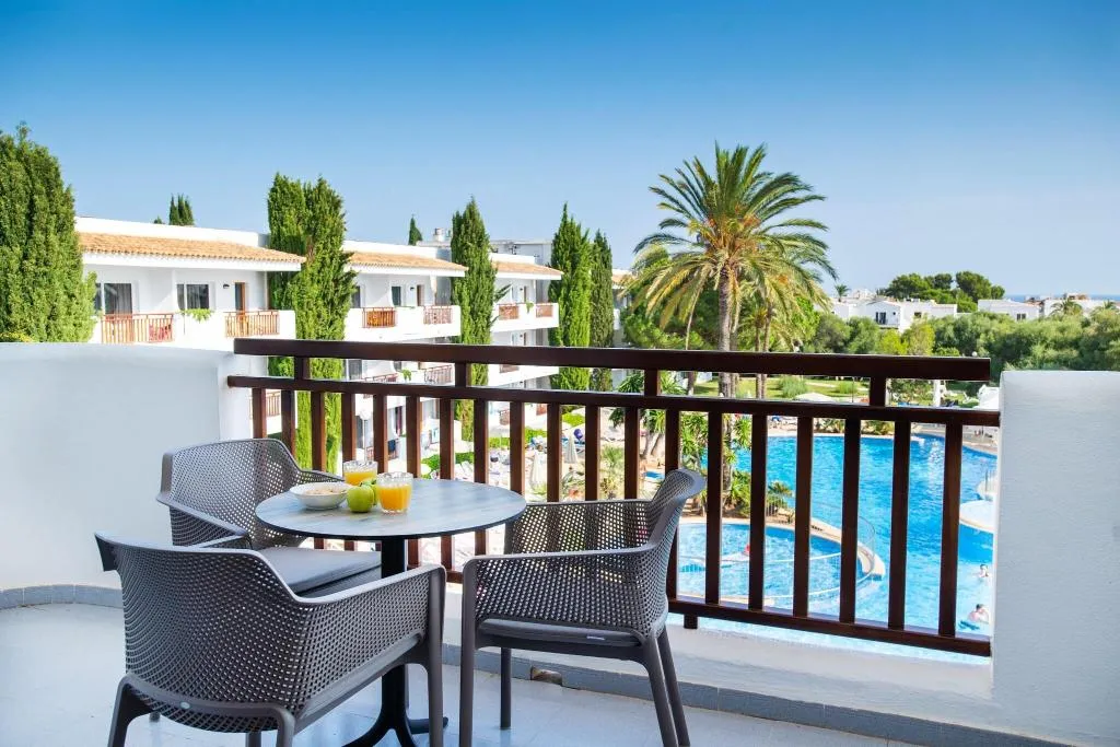 APARTMENT POOL VIEW TWO BEDROOMS Room, Inturotel Cala Azul Garden, Majorca