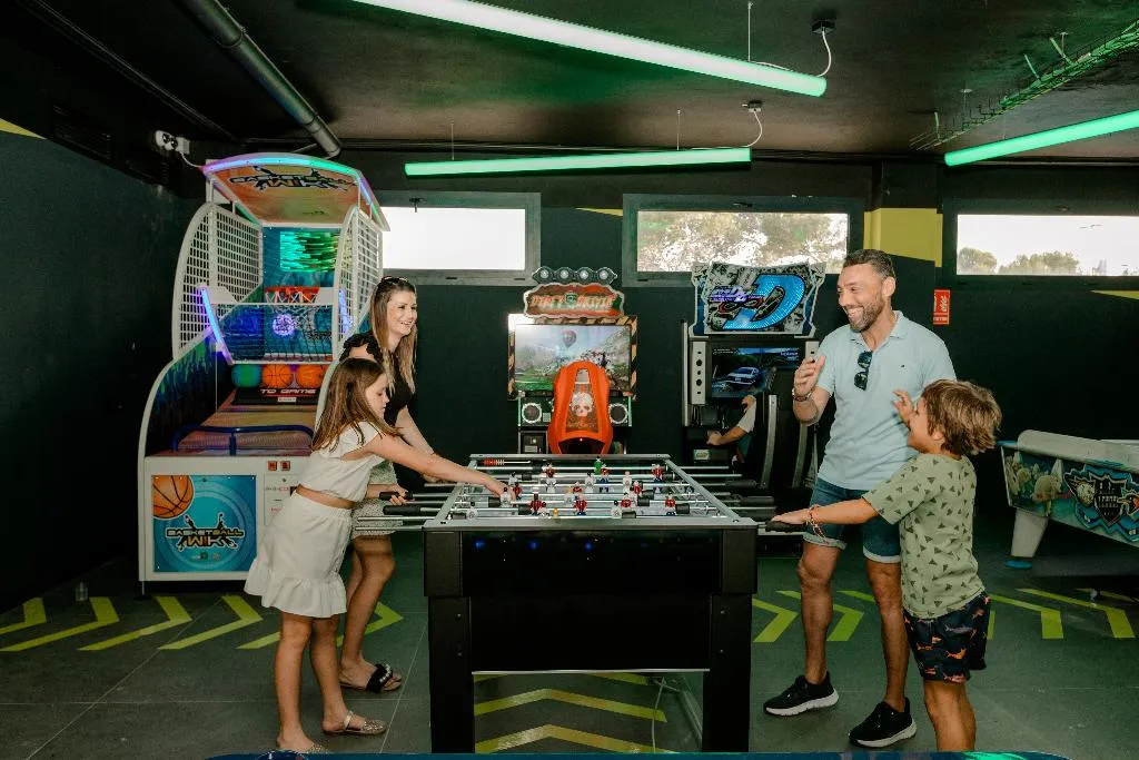 Sports and Entertainment, Club Hotel Aguamarina, Menorca